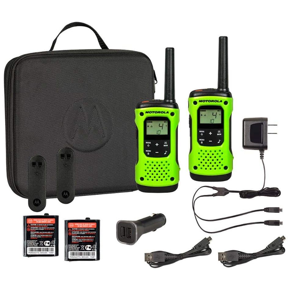 MOTOROLA Talkabout T605 Rechargeable Waterproof 2-Way Radio with Carry Case and Charger, Green (2-Pack)