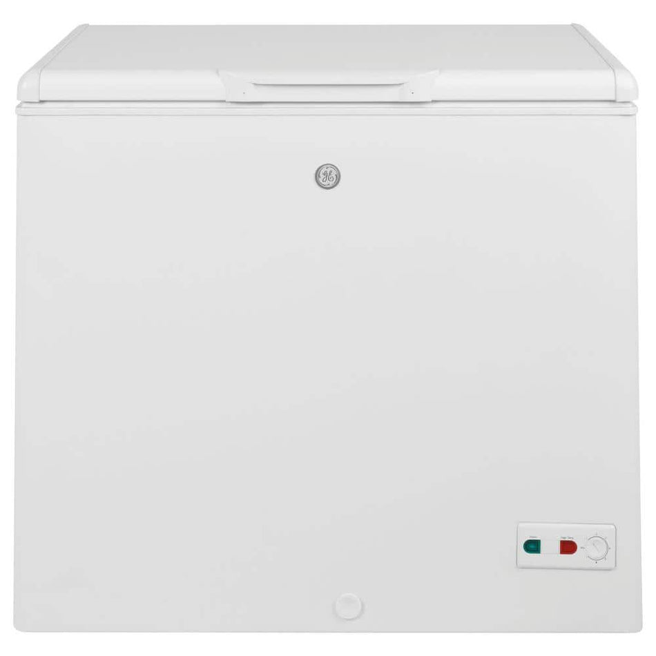 GE Garage Ready 8.8 cu. ft. Manual Defrost Chest Freezer in White